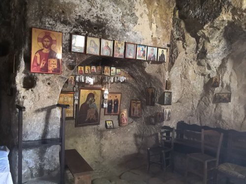 Chapelle souterraine de Matala